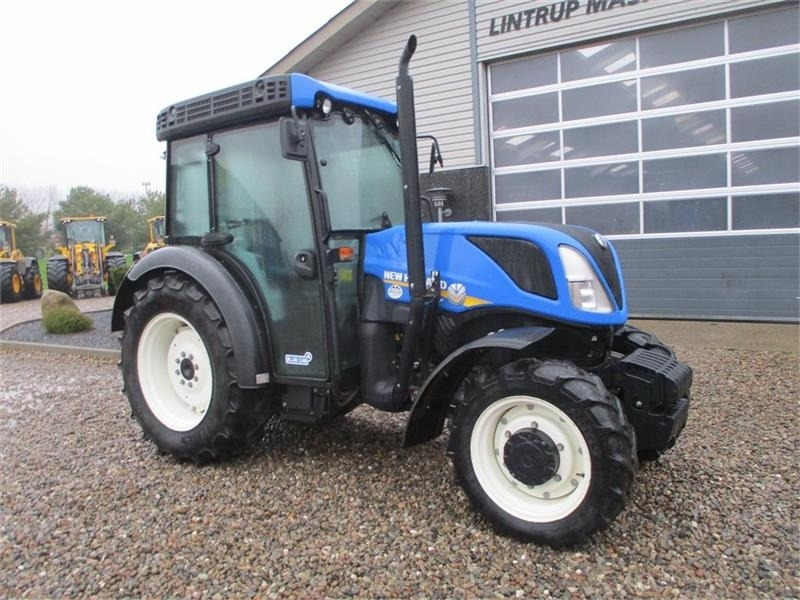 New Holland T4.80 F SuperSteear med aircondition og koblingsfr - Traktör: fotoğraf 3 New Holland T4.80 F SuperSteear med aircondition og koblingsfr - Traktör: fotoğraf 3