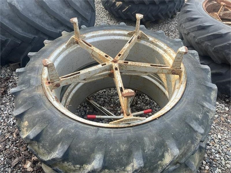 Pirelli 12,4R36 Molcon 5 arme bred - Lastik - Tarım araçları: fotoğraf 2 Pirelli 12,4R36 Molcon 5 arme bred - Lastik - Tarım araçları: fotoğraf 2