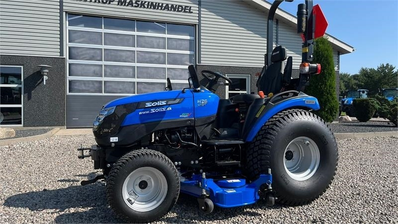 Solis 26 HST Hydrostat Turf hjul og klipperbord - Çayır biçme makinesi: fotoğraf 2 Solis 26 HST Hydrostat Turf hjul og klipperbord - Çayır biçme makinesi: fotoğraf 2