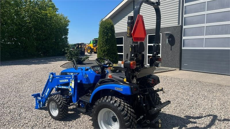 Solis H26 HST Med Frontlæsser og GardenPro dæk - Traktör: fotoğraf 3 Solis H26 HST Med Frontlæsser og GardenPro dæk - Traktör: fotoğraf 3
