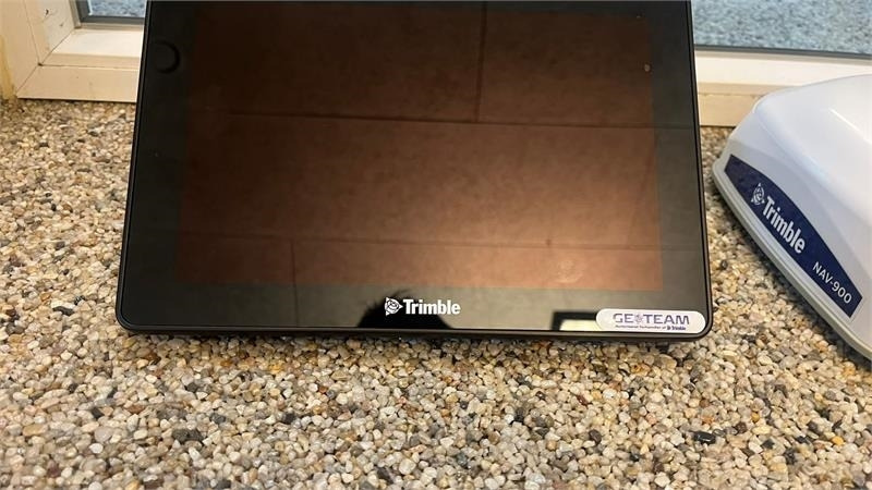 Trimble GFX 750 skærm og Nav 900 antenne - Tarım araçları: fotoğraf 3 Trimble GFX 750 skærm og Nav 900 antenne - Tarım araçları: fotoğraf 3