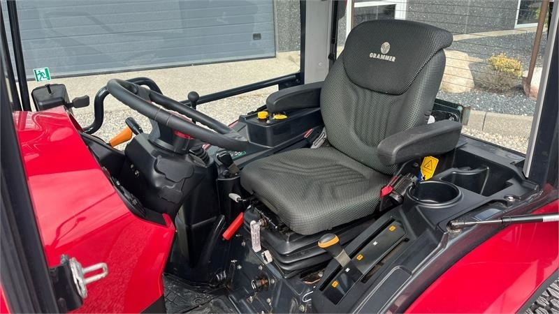 Yanmar YT 235H 4WD Snow Edition med sneplov og spreder - Belediye traktör: fotoğraf 4 Yanmar YT 235H 4WD Snow Edition med sneplov og spreder - Belediye traktör: fotoğraf 4