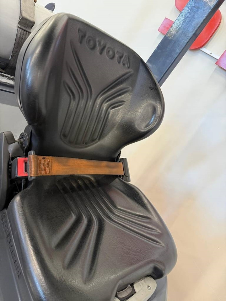 Toyota 11051 - 8FBE15T - Elektrikli forklift: fotoğraf 5 Toyota 11051 - 8FBE15T - Elektrikli forklift: fotoğraf 5