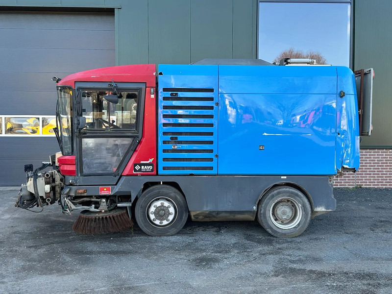 Ravo 580 VEEGMACHINE/SWEEPER!! - Yol süpürme aracı: fotoğraf 2 Ravo 580 VEEGMACHINE/SWEEPER!! - Yol süpürme aracı: fotoğraf 2