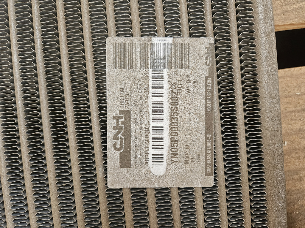 Case YN05P00035S002 - Yağ soğutucusu - İş makinaları: fotoğraf 2 Case YN05P00035S002 - Yağ soğutucusu - İş makinaları: fotoğraf 2