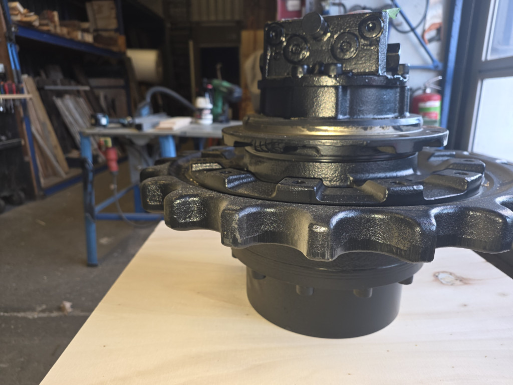 Hitachi YD60000921 - 9224123 - Yürüyüş motoru - İş makinaları: fotoğraf 3 Hitachi YD60000921 - 9224123 - Yürüyüş motoru - İş makinaları: fotoğraf 3