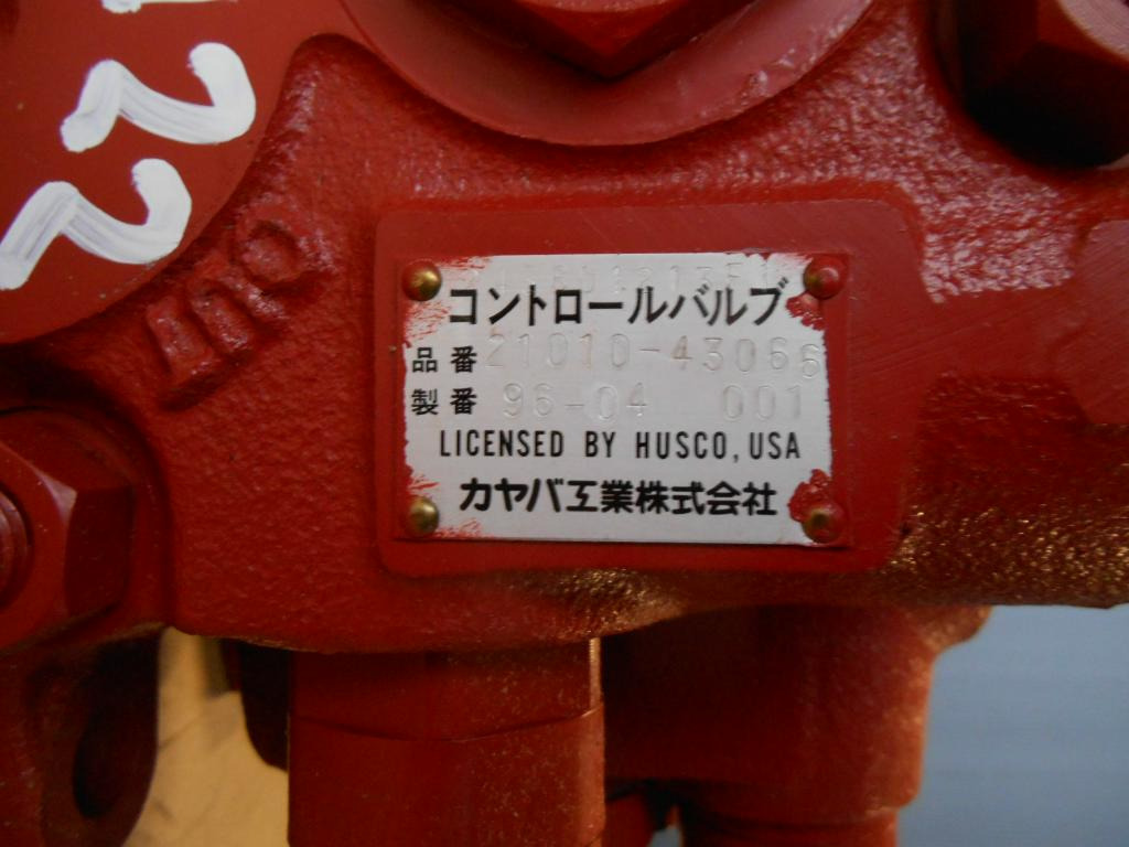 Kobelco 2436U1213F1 - 21010-43066 - Hidrolik Valf - İş makinaları: fotoğraf 1 Kobelco 2436U1213F1 - 21010-43066 - Hidrolik Valf - İş makinaları: fotoğraf 1