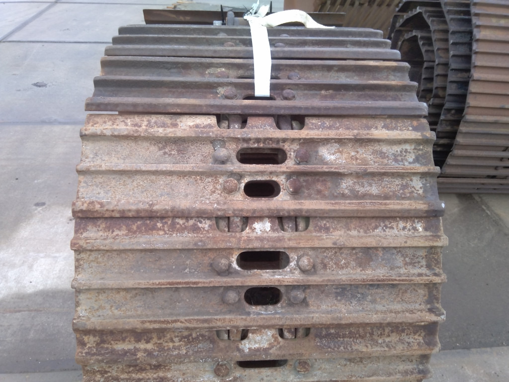 Komatsu 21K-32-04550 - Paletler - İş makinaları: fotoğraf 2 Komatsu 21K-32-04550 - Paletler - İş makinaları: fotoğraf 2