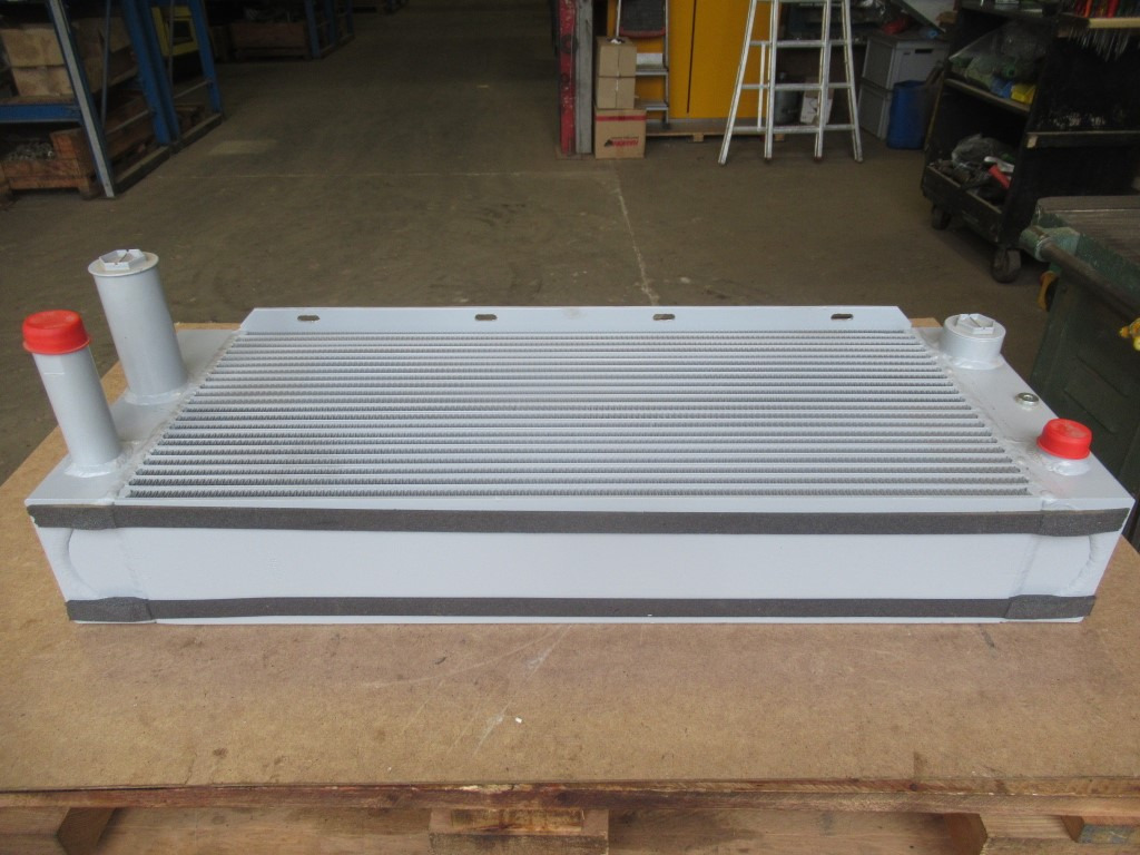 New Holland 6904525 - Soğutma sistemi - Tarım araçları: fotoğraf 1 New Holland 6904525 - Soğutma sistemi - Tarım araçları: fotoğraf 1