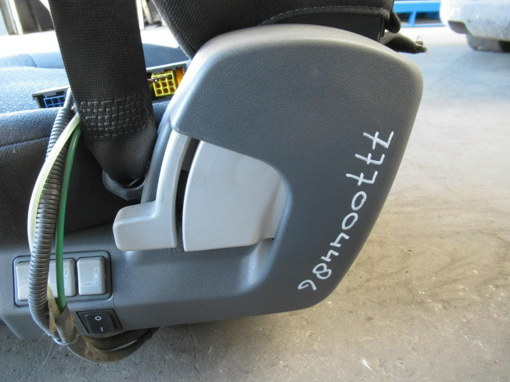 O&K - Koltuk - İş makinaları: fotoğraf 2 O&K - Koltuk - İş makinaları: fotoğraf 2