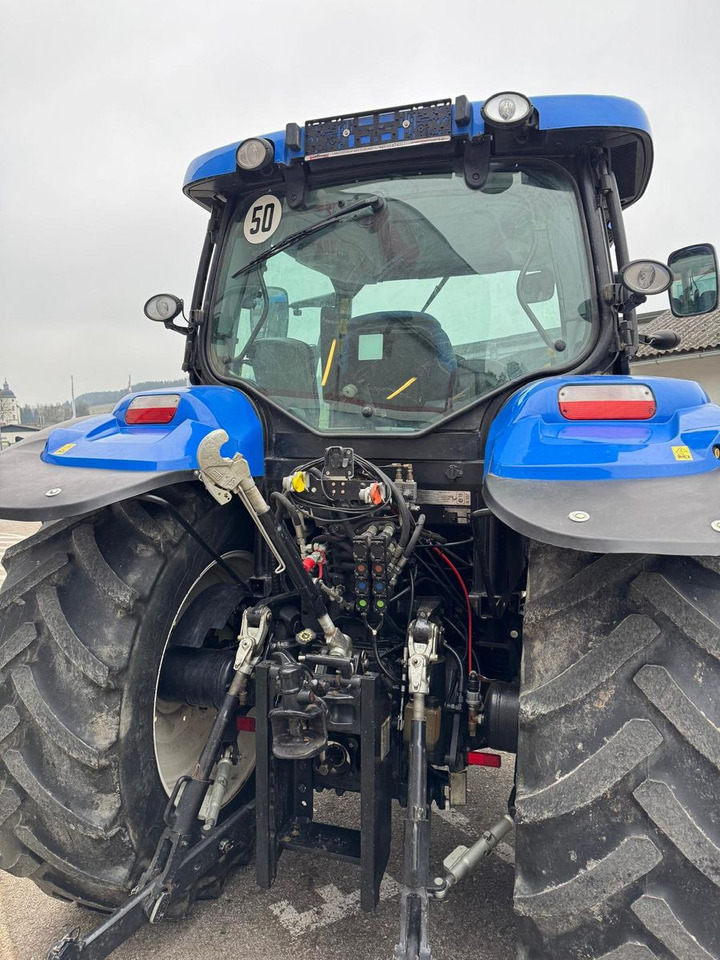 New Holland T6040 Elite - Traktör: fotoğraf 4 New Holland T6040 Elite - Traktör: fotoğraf 4