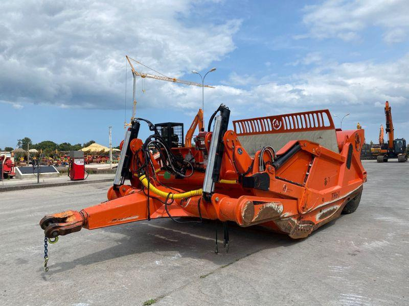 Los Antonios TH61 - Skreyper: fotoğraf 1 Los Antonios TH61 - Skreyper: fotoğraf 1