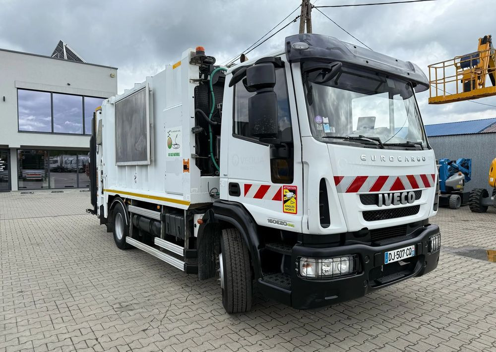 Iveco EUROCARGO CNG - Çöp kamyonu: fotoğraf 3 Iveco EUROCARGO CNG - Çöp kamyonu: fotoğraf 3