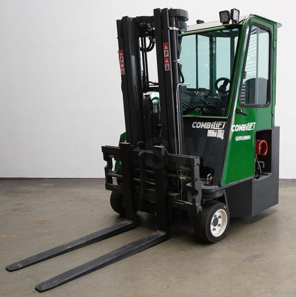 Combilift CB2500LPG - 4 yönlü reach truck: fotoğraf 1 Combilift CB2500LPG - 4 yönlü reach truck: fotoğraf 1