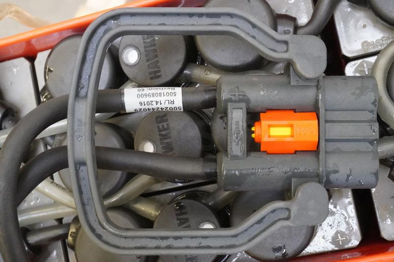 HAWKER 24 Volt 2 PzB 200 Ah - Akümülatör: fotoğraf 4 HAWKER 24 Volt 2 PzB 200 Ah - Akümülatör: fotoğraf 4