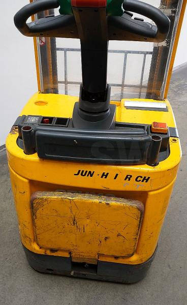 Jungheinrich ERC212 - Istif makinası: fotoğraf 3 Jungheinrich ERC212 - Istif makinası: fotoğraf 3