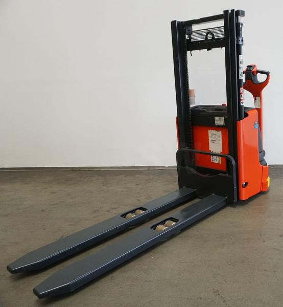 Linde L 12 1172-01 - Istif makinası: fotoğraf 2 Linde L 12 1172-01 - Istif makinası: fotoğraf 2