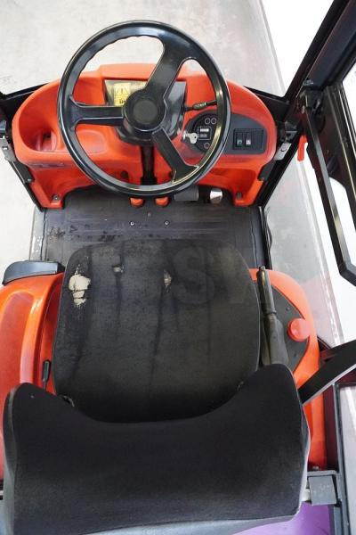 Linde P 60 Z 126 - Akülü çekici: fotoğraf 3 Linde P 60 Z 126 - Akülü çekici: fotoğraf 3