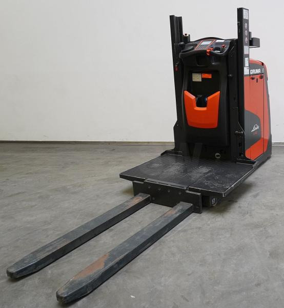 Linde V 10-02 5212 - Sipariş hazırlama makinası: fotoğraf 2 Linde V 10-02 5212 - Sipariş hazırlama makinası: fotoğraf 2