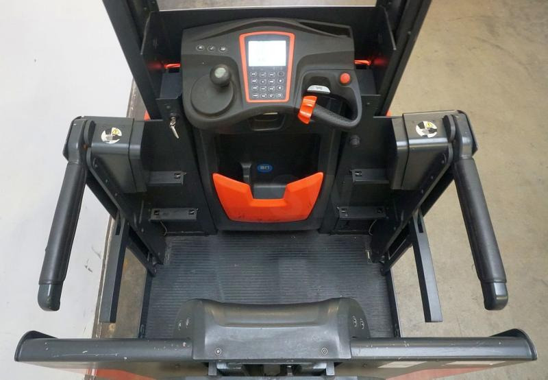 Linde V 10 5212 - Sipariş hazırlama makinası: fotoğraf 3 Linde V 10 5212 - Sipariş hazırlama makinası: fotoğraf 3
