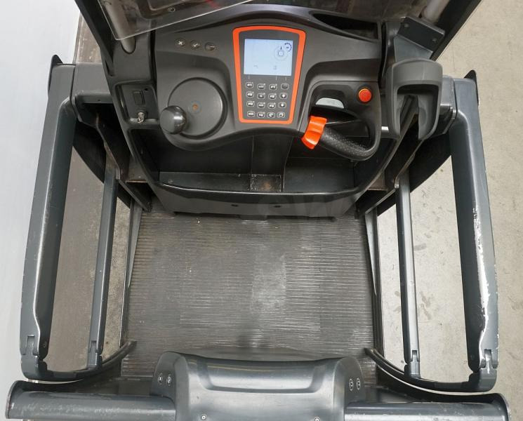 Linde V 48 5213 - Sipariş hazırlama makinası: fotoğraf 3 Linde V 48 5213 - Sipariş hazırlama makinası: fotoğraf 3