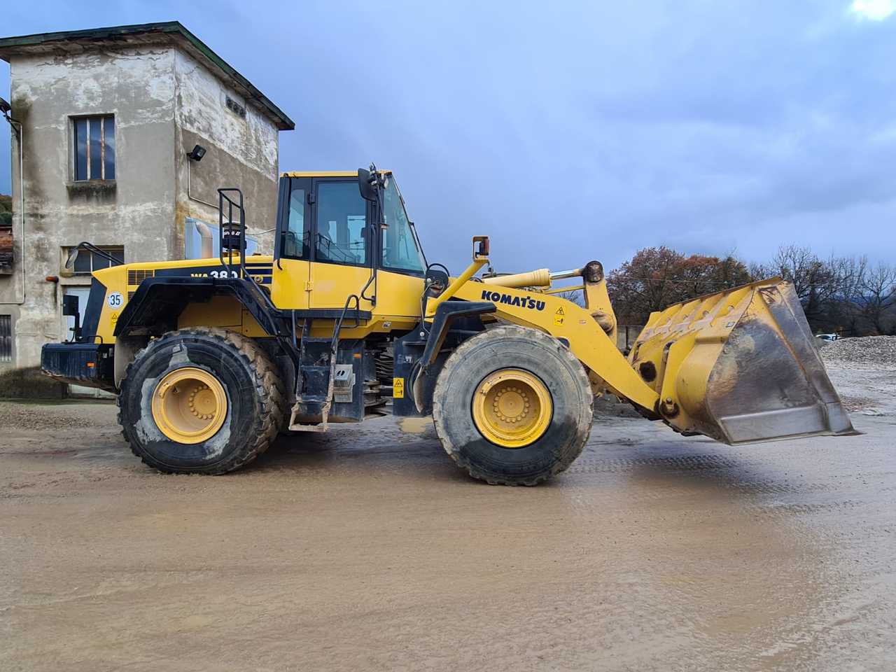KOMATSU WA380.6 - Tekerlekli yükleyici: fotoğraf 3 KOMATSU WA380.6 - Tekerlekli yükleyici: fotoğraf 3