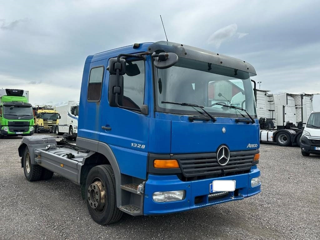Mercedes-Benz 1328 LS 4X2 serie 1277 - Çekici: fotoğraf 2 Mercedes-Benz 1328 LS 4X2 serie 1277 - Çekici: fotoğraf 2