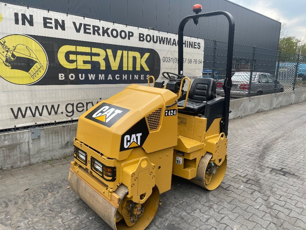 CAT CB 14 - Yol silindiri: fotoğraf 2 CAT CB 14 - Yol silindiri: fotoğraf 2