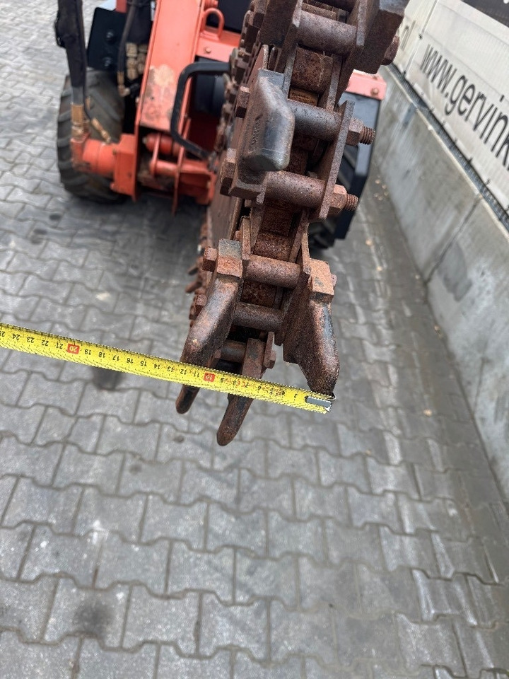 Ditch Witch RT 40 - Kanal kazıcı: fotoğraf 5 Ditch Witch RT 40 - Kanal kazıcı: fotoğraf 5