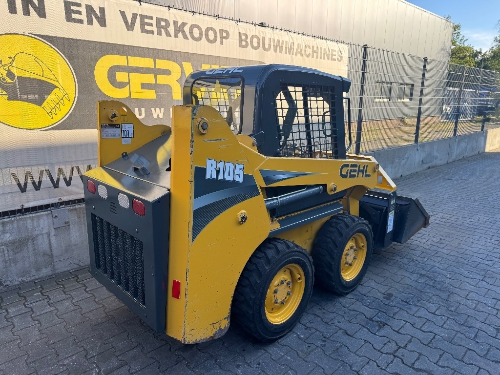 Gehl R105 - Mini yükleyici: fotoğraf 3 Gehl R105 - Mini yükleyici: fotoğraf 3