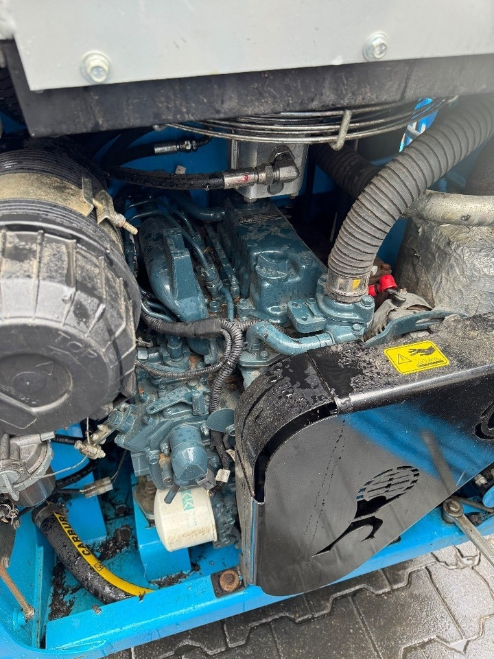 Messersi SL35 - Mini yükleyici: fotoğraf 3 Messersi SL35 - Mini yükleyici: fotoğraf 3