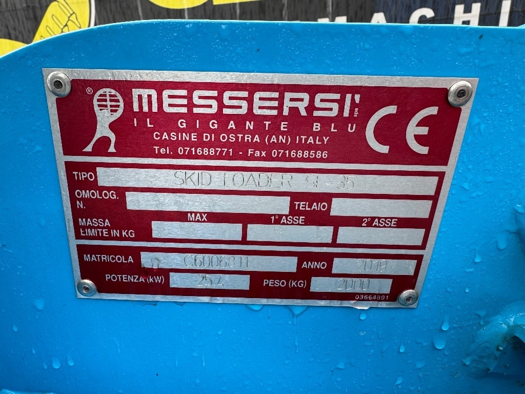 Messersi SL35 - Mini yükleyici: fotoğraf 5 Messersi SL35 - Mini yükleyici: fotoğraf 5