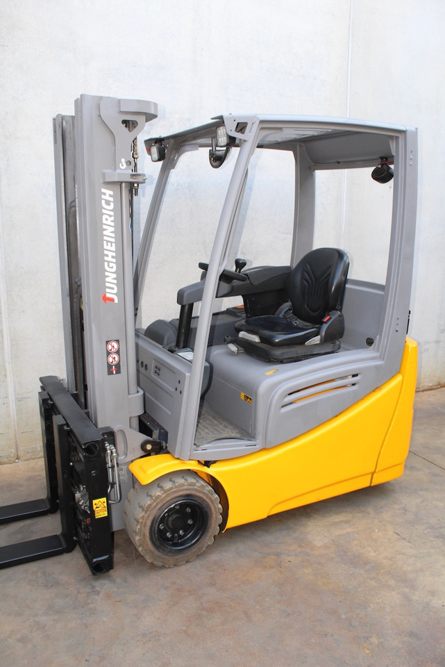 Jungheinrich EFG 218k 440 DZ NEW BATTERY - Elektrikli forklift: fotoğraf 3 Jungheinrich EFG 218k 440 DZ NEW BATTERY - Elektrikli forklift: fotoğraf 3