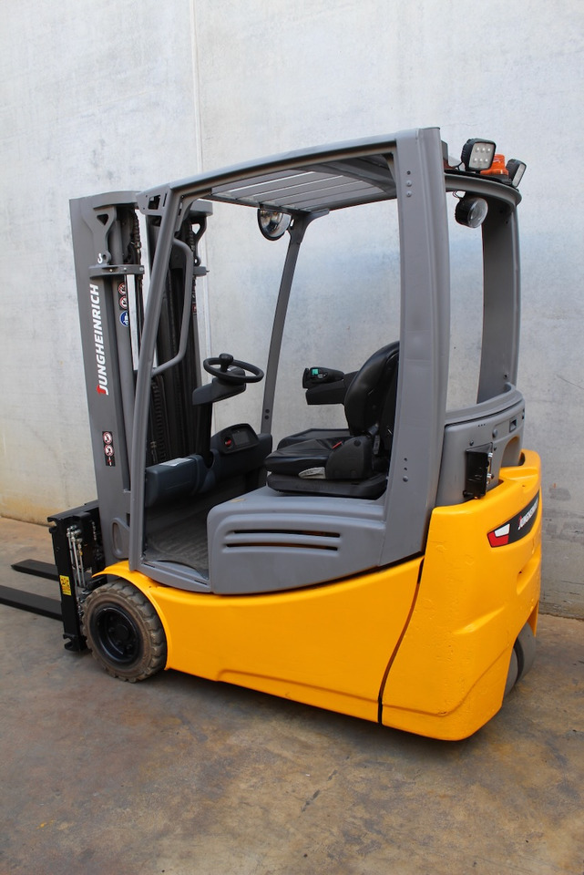 Jungheinrich EFG 218k 440 DZ NEW BATTERY - Elektrikli forklift: fotoğraf 4 Jungheinrich EFG 218k 440 DZ NEW BATTERY - Elektrikli forklift: fotoğraf 4