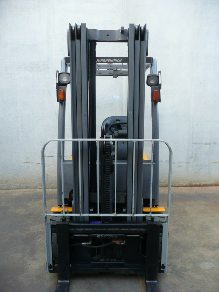 Jungheinrich EFG 320n 480 DZ - Elektrikli forklift: fotoğraf 5 Jungheinrich EFG 320n 480 DZ - Elektrikli forklift: fotoğraf 5