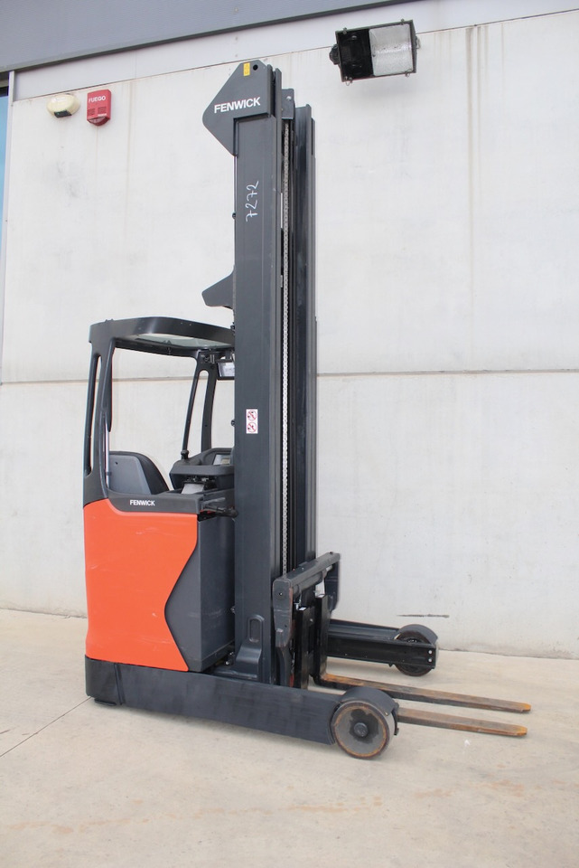 Linde R 16 - Reach truck: fotoğraf 1 Linde R 16 - Reach truck: fotoğraf 1