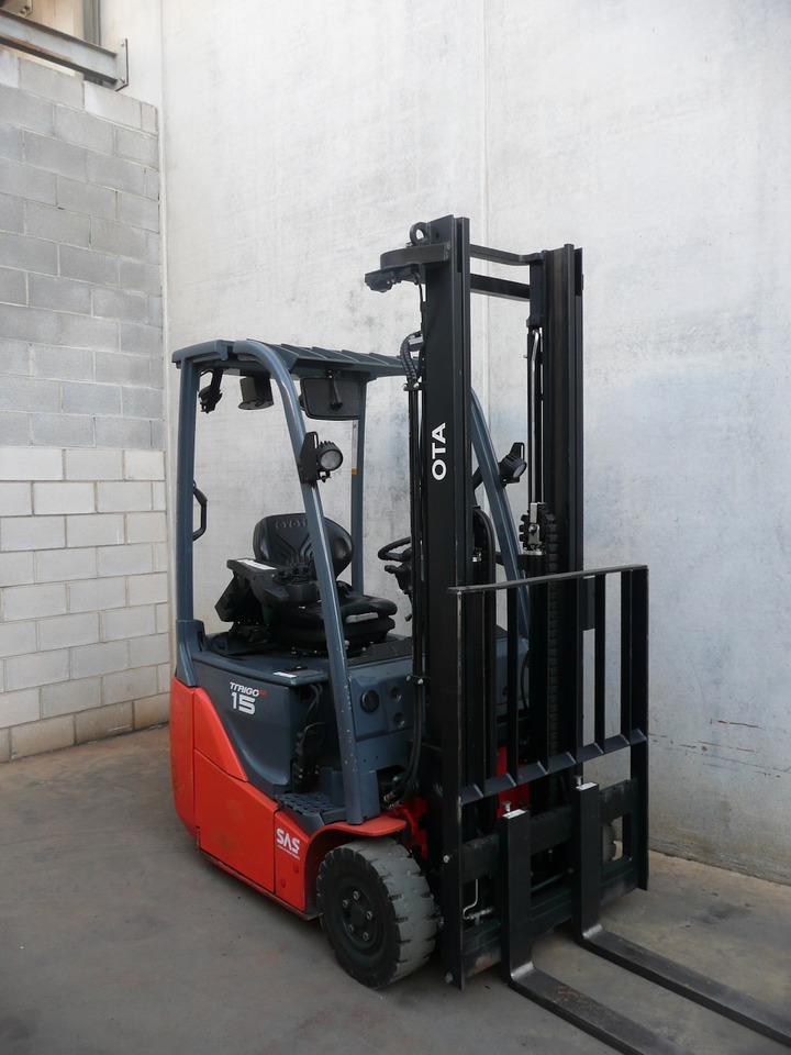 Toyota 8FBE15T - Elektrikli forklift: fotoğraf 1 Toyota 8FBE15T - Elektrikli forklift: fotoğraf 1