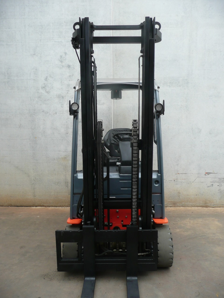 Toyota 8FBE15T - Elektrikli forklift: fotoğraf 5 Toyota 8FBE15T - Elektrikli forklift: fotoğraf 5
