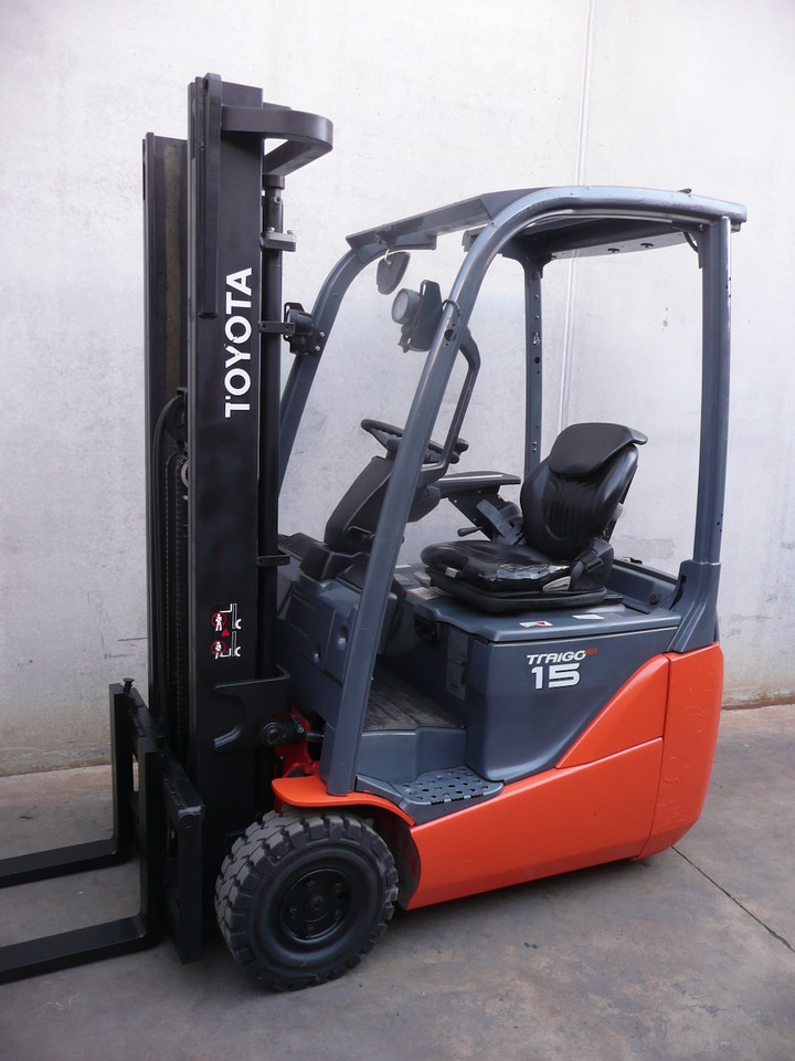 Toyota 8FBE15T - Elektrikli forklift: fotoğraf 3 Toyota 8FBE15T - Elektrikli forklift: fotoğraf 3