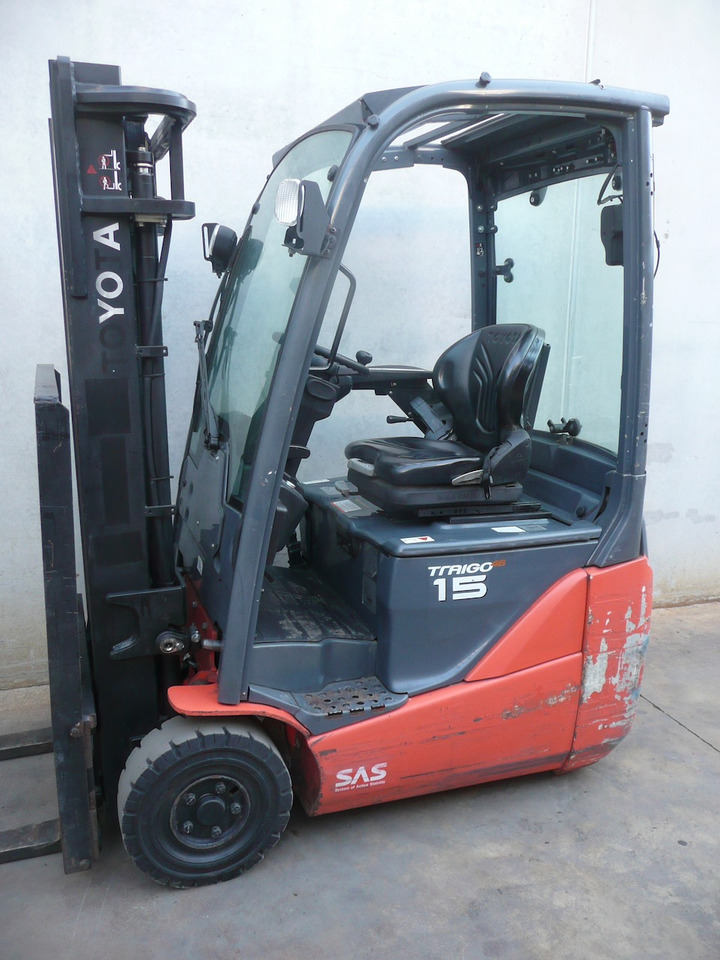 Toyota 8FBE15T - Elektrikli forklift: fotoğraf 3 Toyota 8FBE15T - Elektrikli forklift: fotoğraf 3