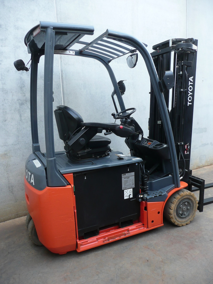 Toyota 8FBE16T - Elektrikli forklift: fotoğraf 2 Toyota 8FBE16T - Elektrikli forklift: fotoğraf 2