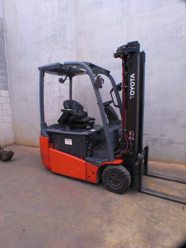 Toyota 8FBE16T - Elektrikli forklift: fotoğraf 1 Toyota 8FBE16T - Elektrikli forklift: fotoğraf 1