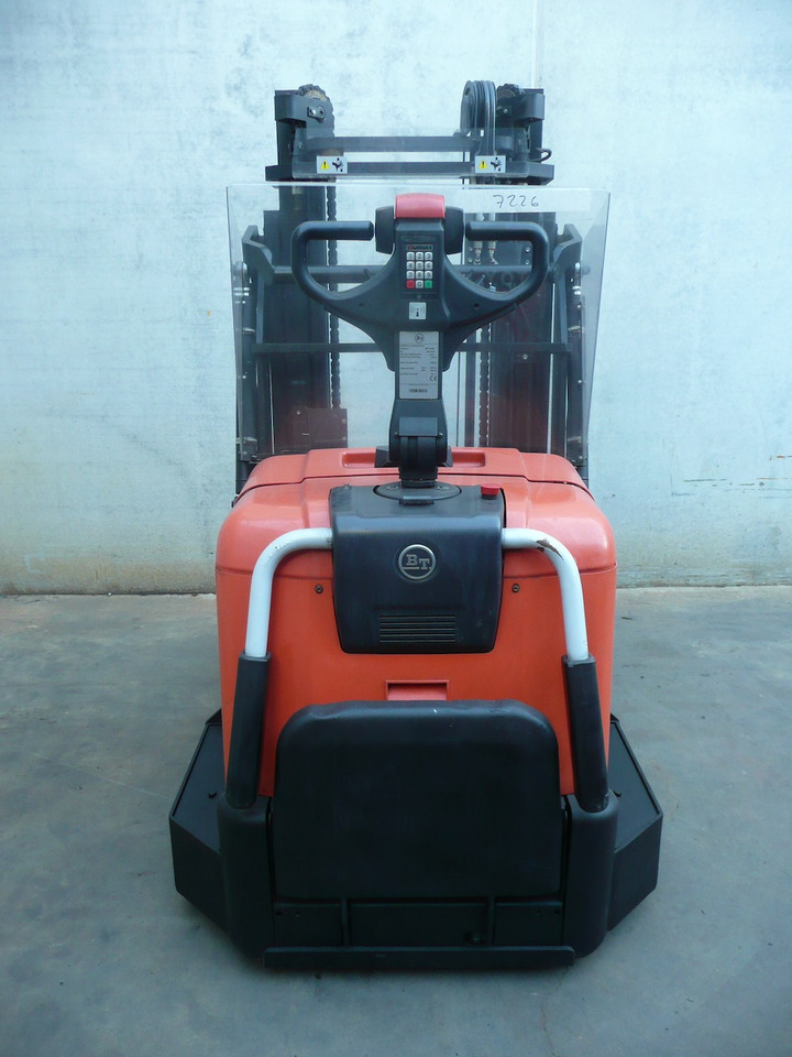 Toyota SPE 120 XR - Istif makinası: fotoğraf 5 Toyota SPE 120 XR - Istif makinası: fotoğraf 5