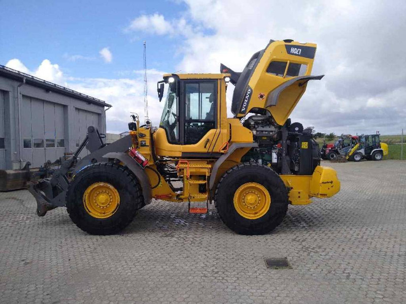 Volvo L 70 H - Tekerlekli yükleyici: fotoğraf 1 Volvo L 70 H - Tekerlekli yükleyici: fotoğraf 1