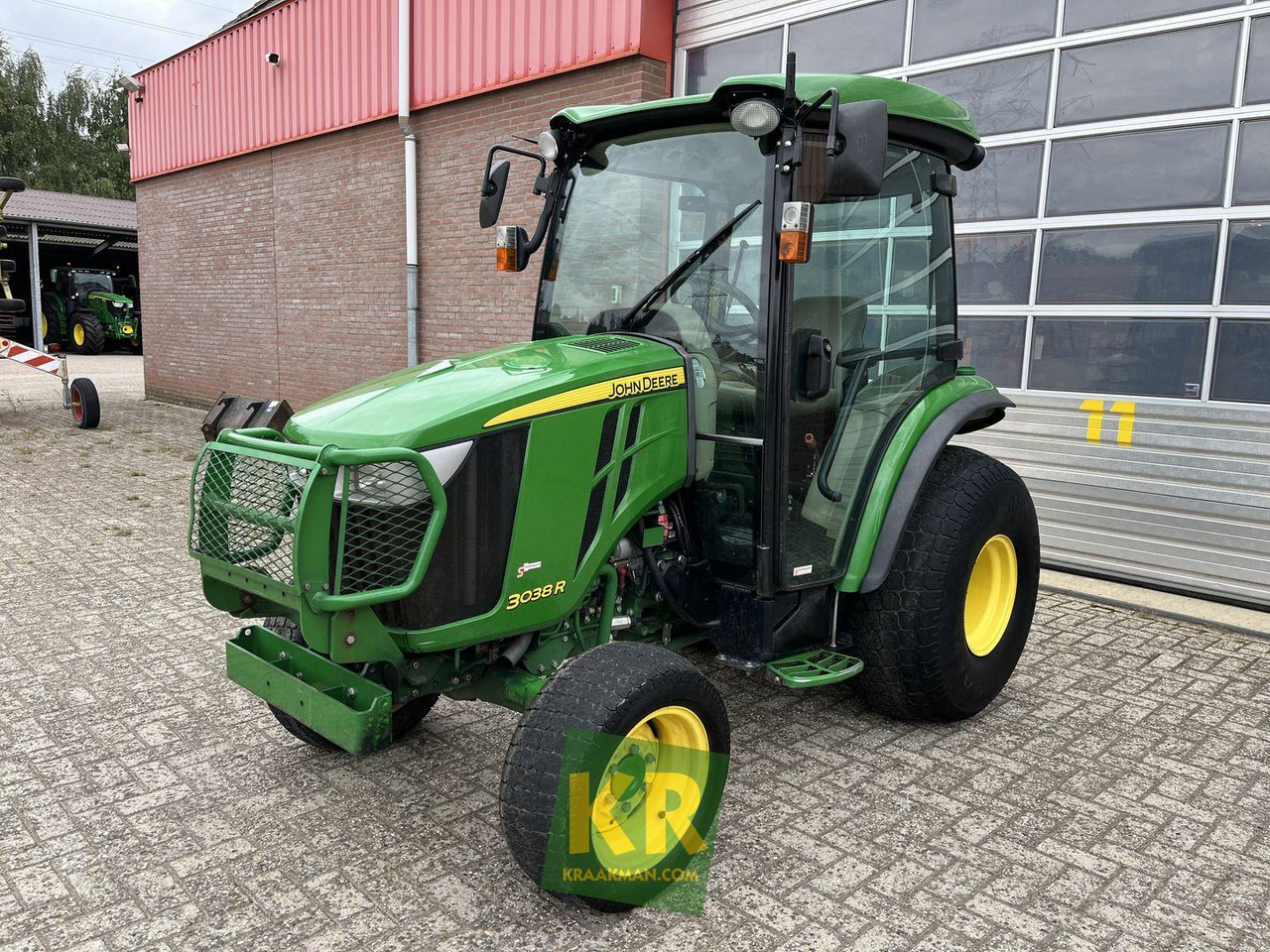 3038R John Deere - Küçük traktör: fotoğraf 1 3038R John Deere - Küçük traktör: fotoğraf 1