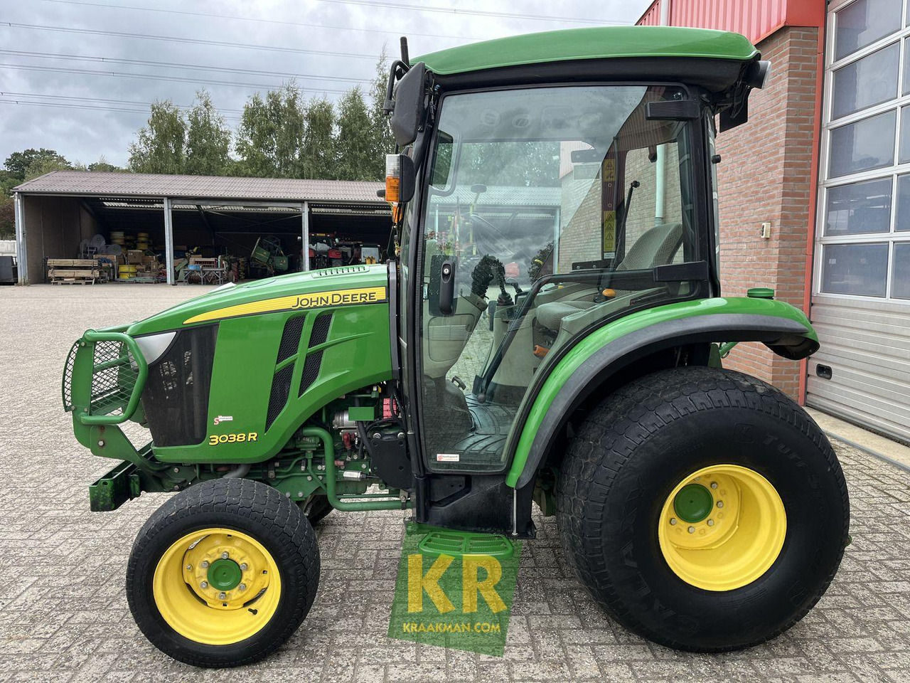 3038R John Deere - Küçük traktör: fotoğraf 3 3038R John Deere - Küçük traktör: fotoğraf 3