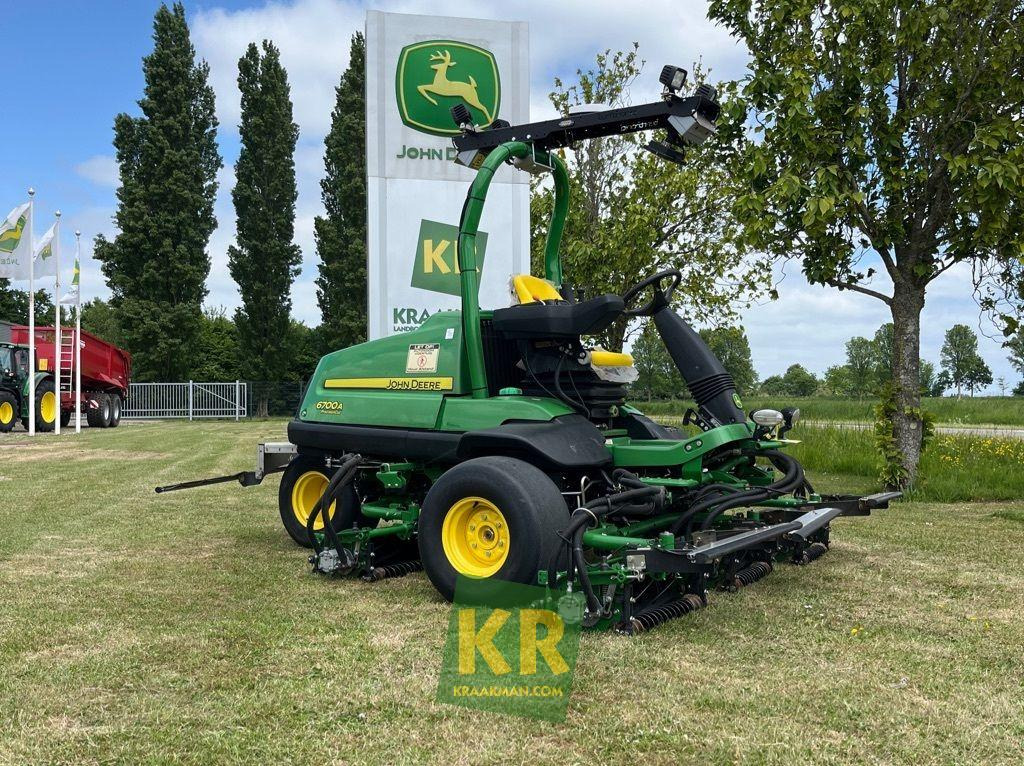 6700A John Deere - Çim biçme makinesi: fotoğraf 1 6700A John Deere - Çim biçme makinesi: fotoğraf 1