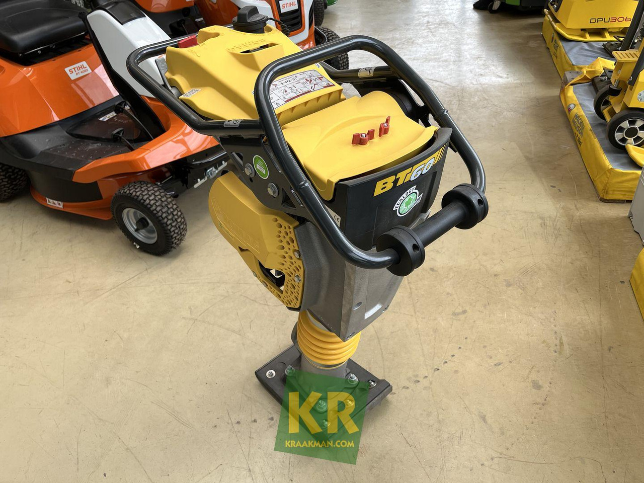 Bomag BT60 - Vibrasyonlu tokmak: fotoğraf 1 Bomag BT60 - Vibrasyonlu tokmak: fotoğraf 1