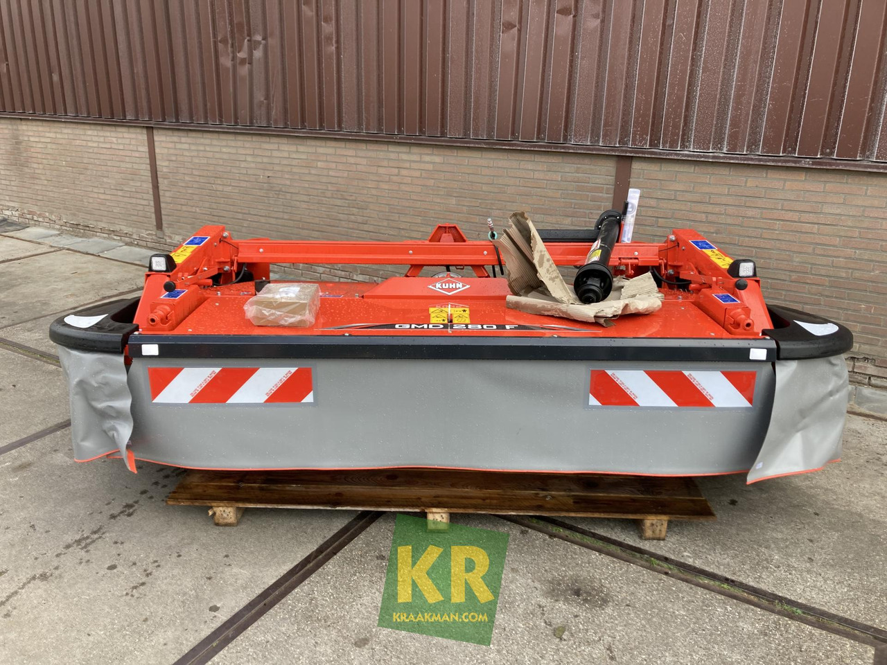 GMD 280-FF front schijven maaier Kuhn - Çayır biçme makinesi: fotoğraf 2 GMD 280-FF front schijven maaier Kuhn - Çayır biçme makinesi: fotoğraf 2