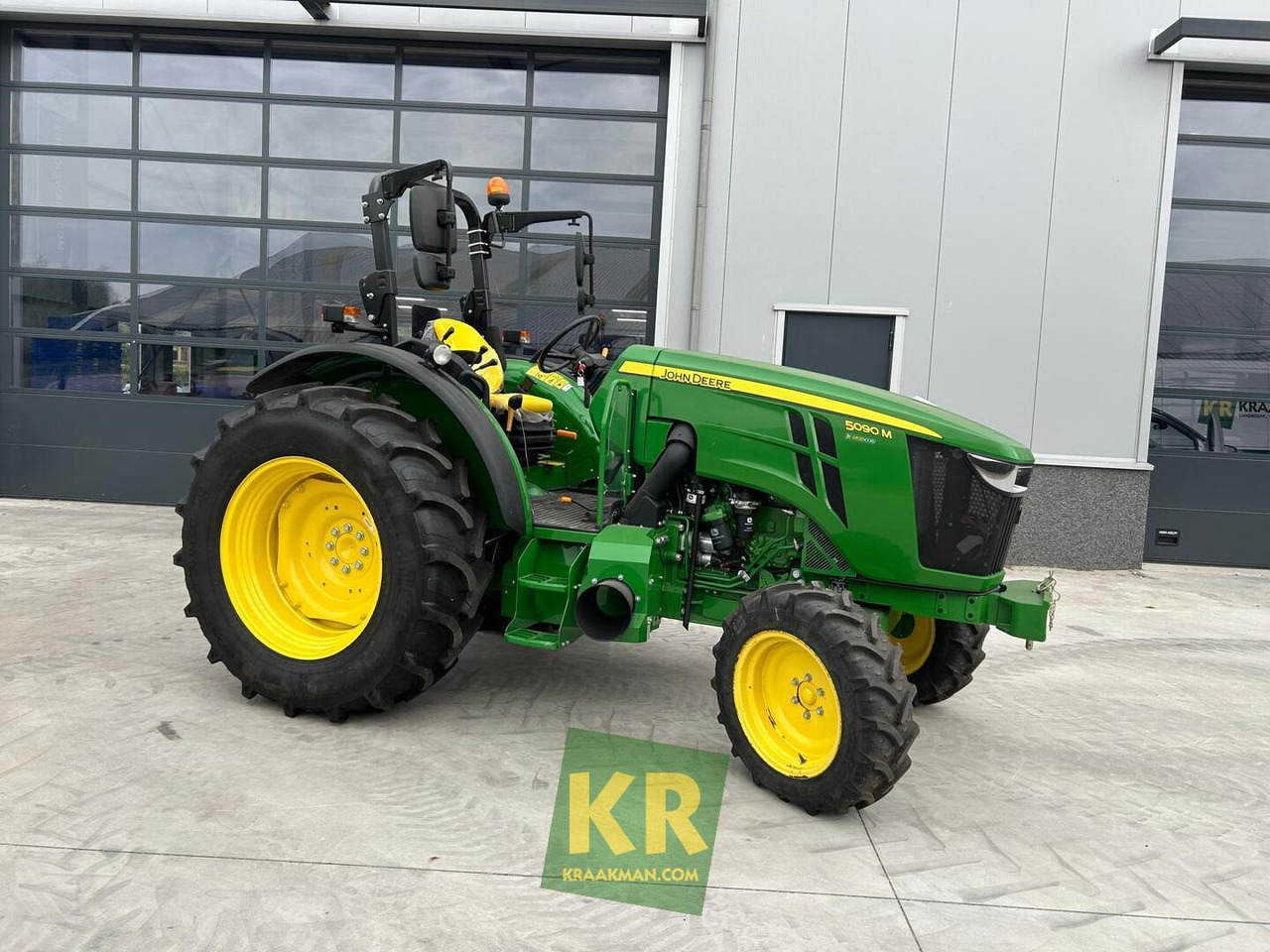 John Deere 5090M - Traktör: fotoğraf 2 John Deere 5090M - Traktör: fotoğraf 2